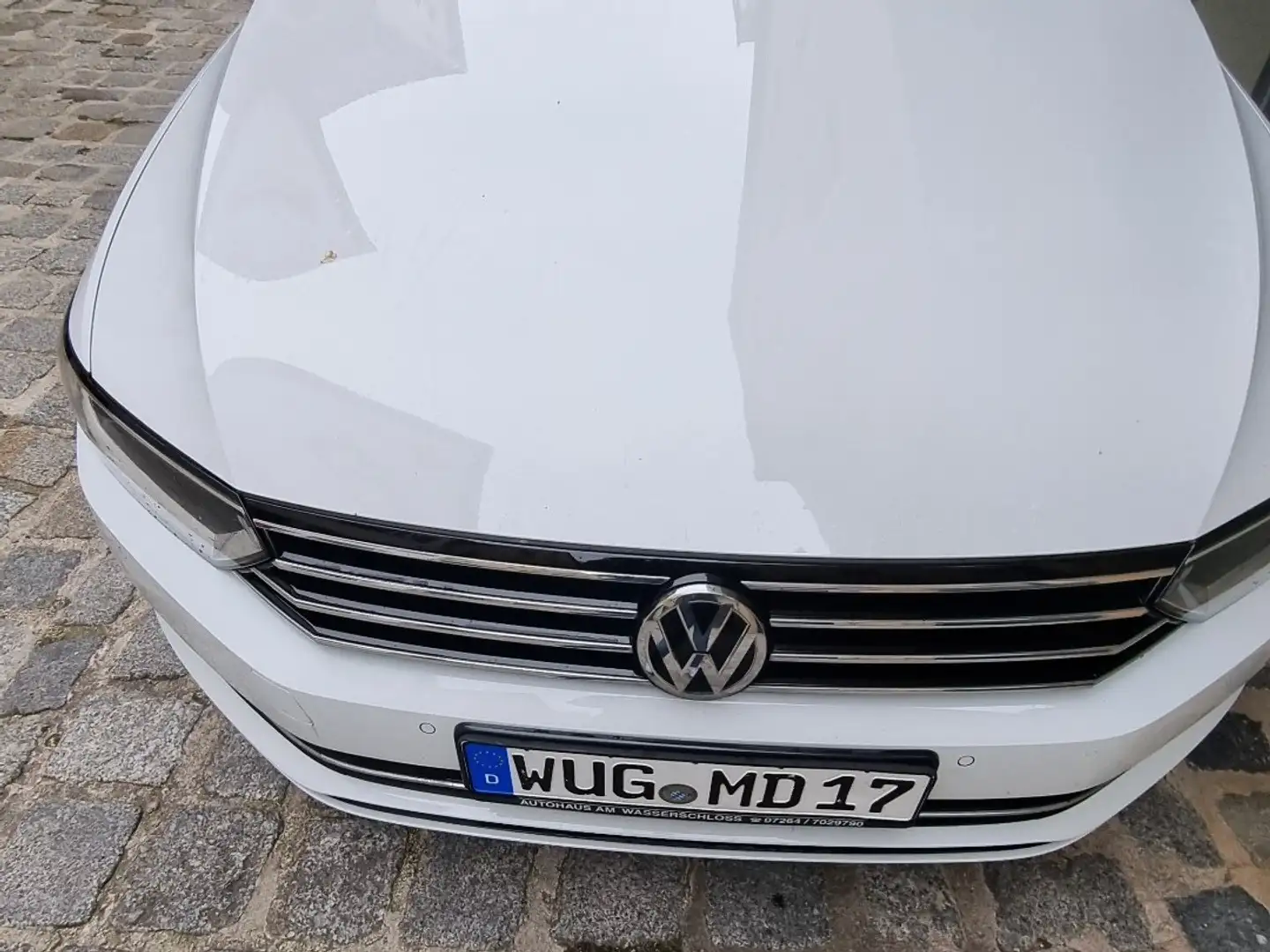 Volkswagen Passat 1.6 TDI (BlueMotion Technology) DSG Comfortline Weiß - 1