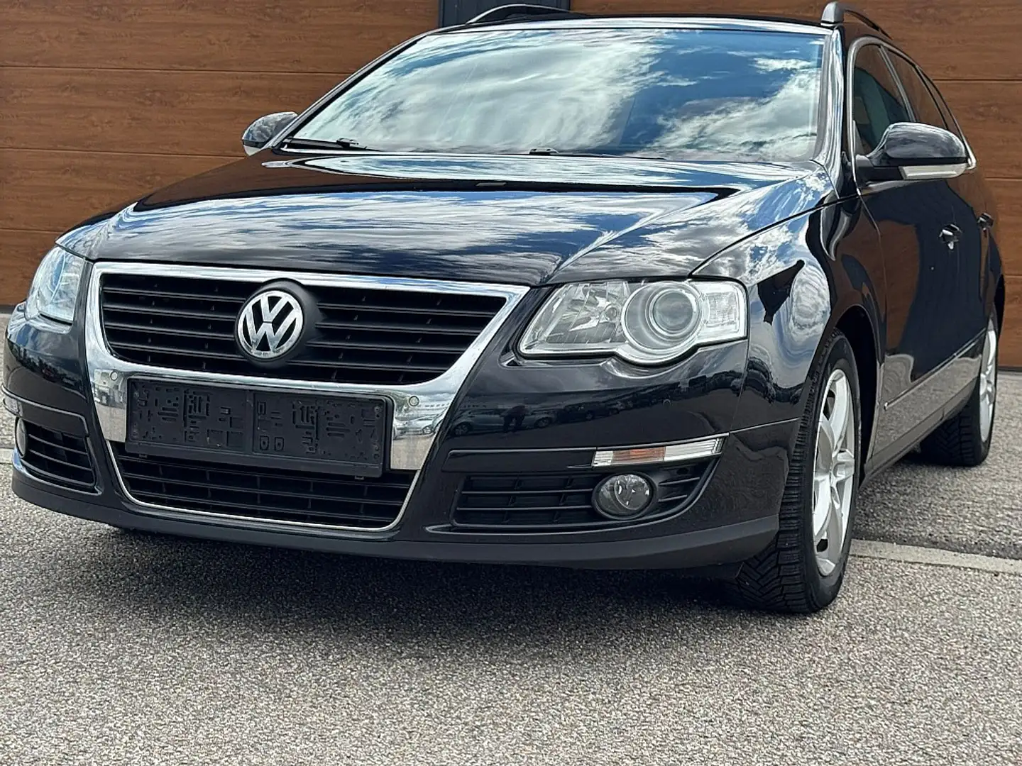 Volkswagen Passat Variant Comfortline BMT 1,6 TDI Zwart - 1
