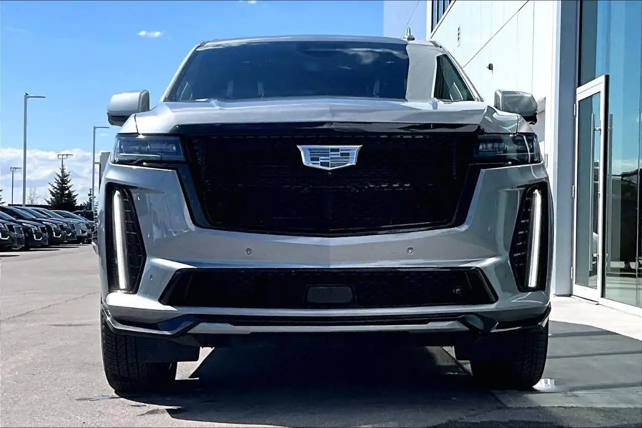 Cadillac Escalade снимка Cadillac Escalade