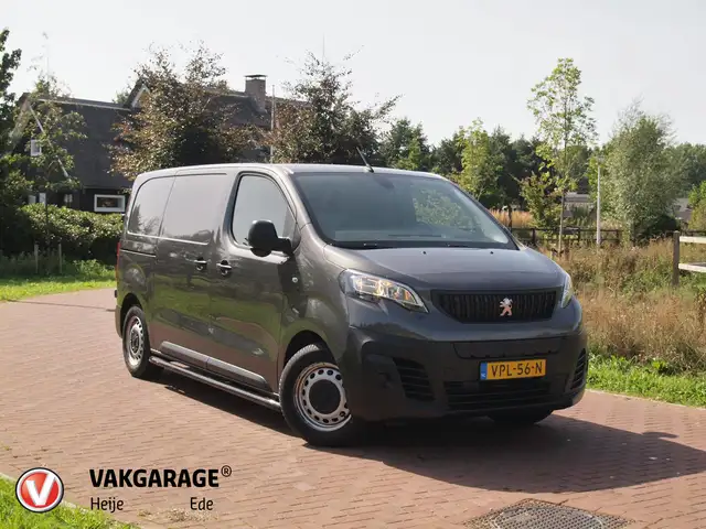 Peugeot e-Expert Standard Premium 75 kWh | Side bars | Apple Carpla