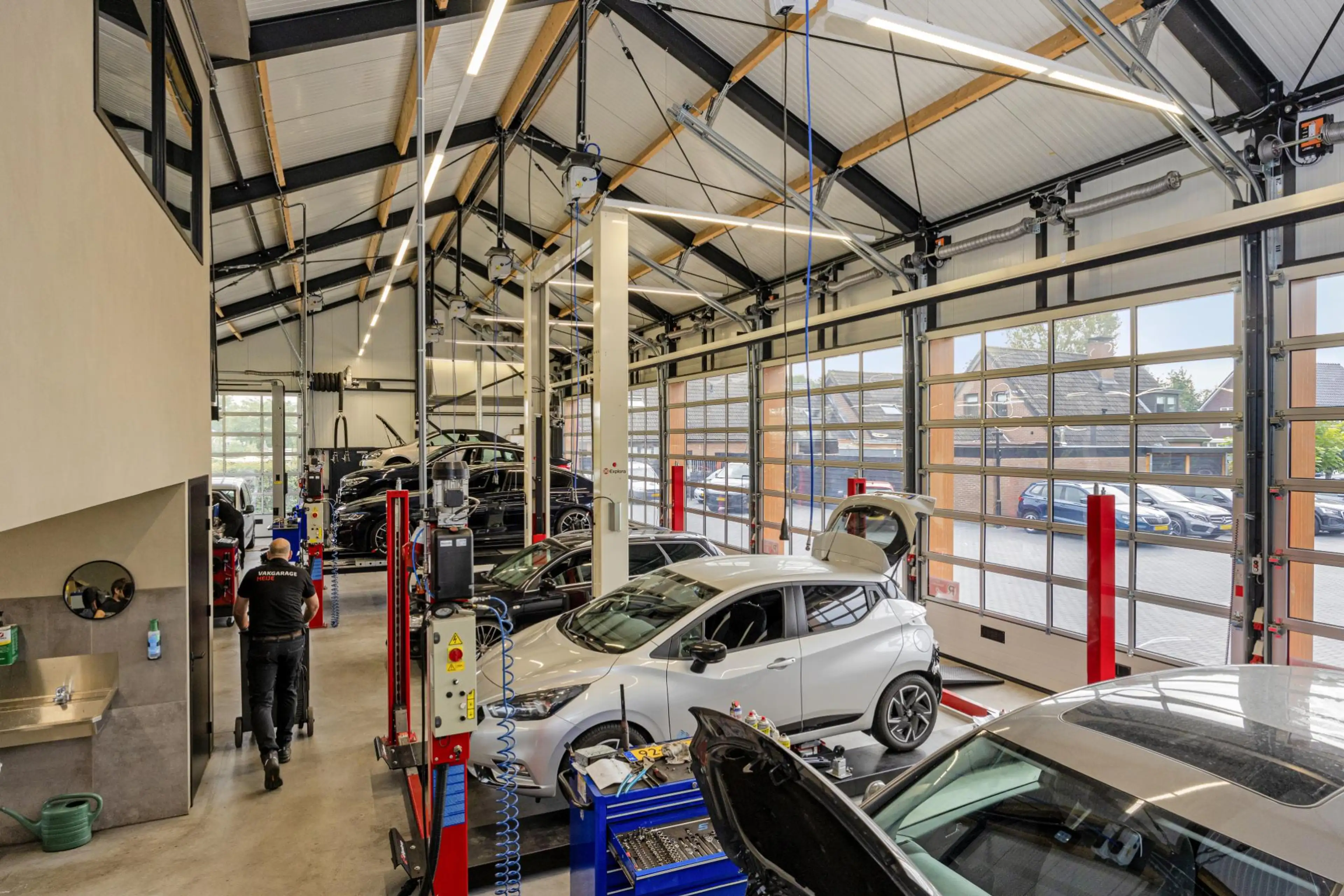 Peugeot e-Expert Standard Premium 75 kWh | Camera | Sidebars | NL-A — photo 3
