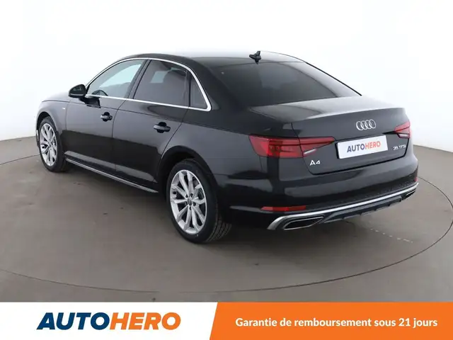 Audi A4 view 4