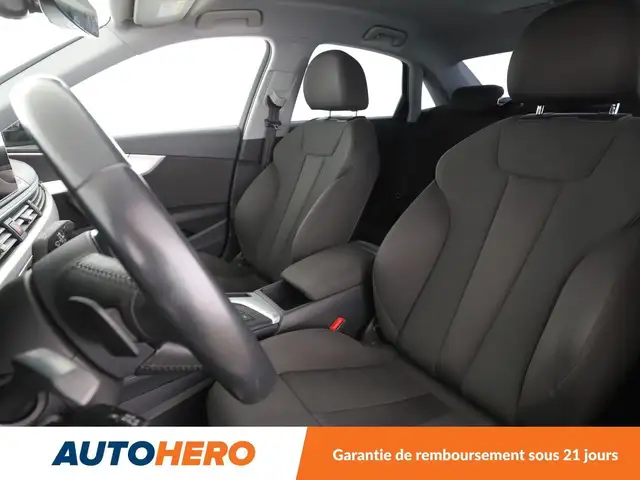 Audi A4 view 10