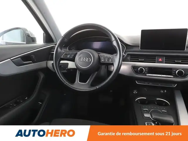 Audi A4 view 13