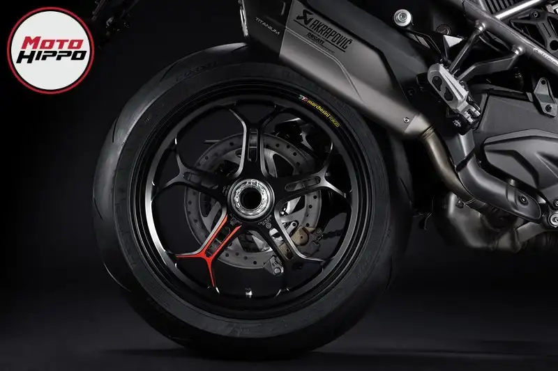 Ducati Multistrada V4 - foto 8