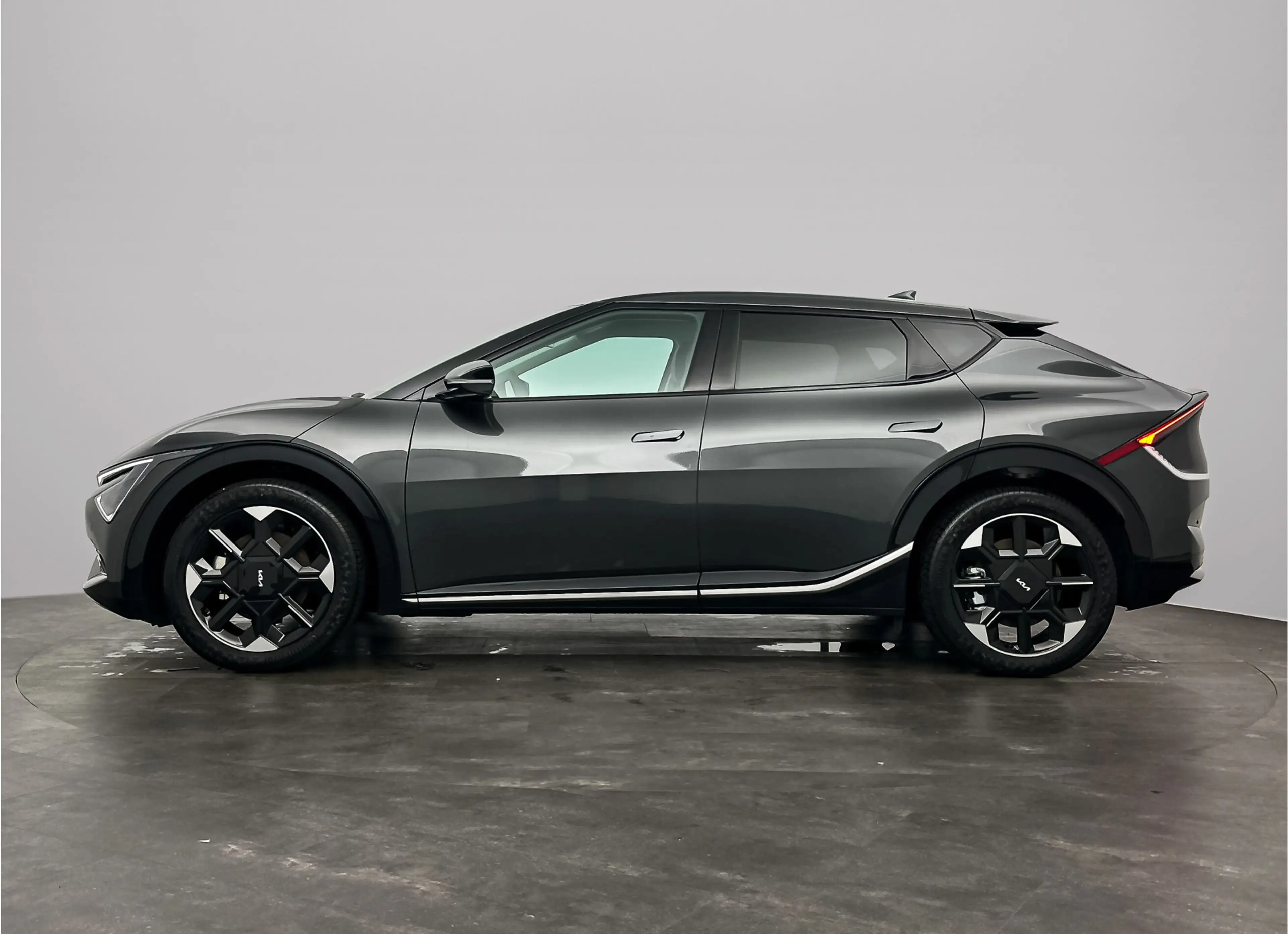 Kia EV6 Plus 84 kWh — photo 8