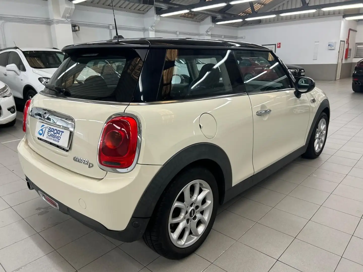 MINI Cooper D Beige - 2
