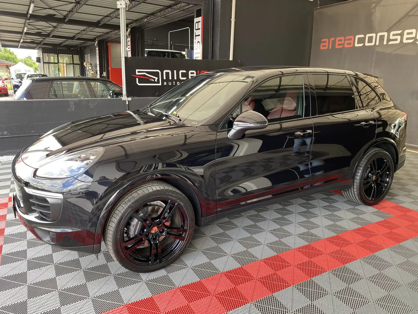 Porsche Cayenne 3.0 Platinum Edition tiptronic - 2