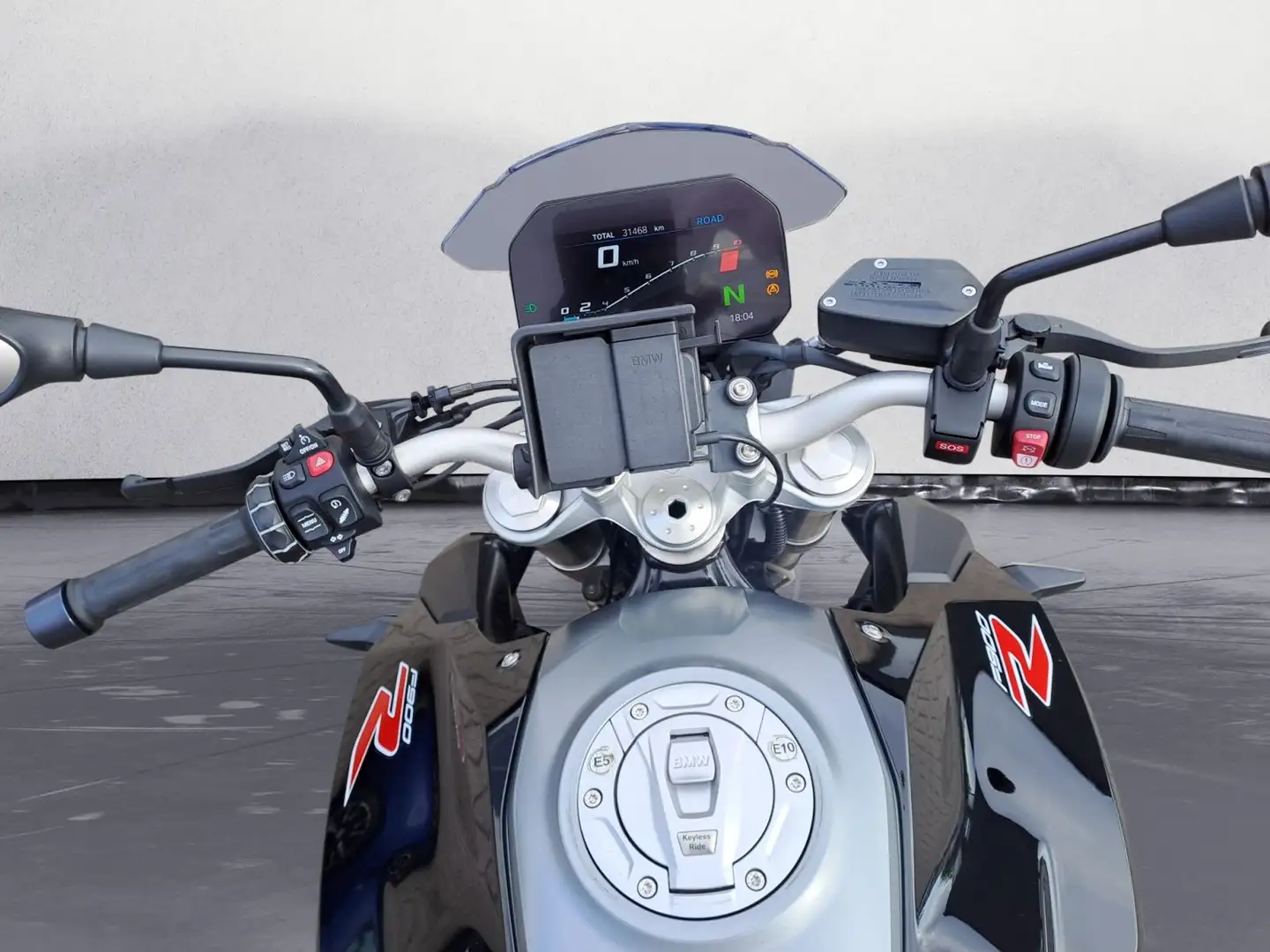 BMW F 900 R Nero - 2