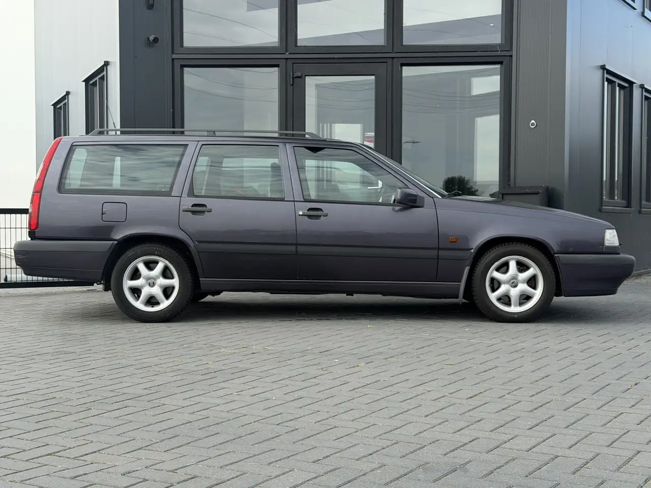 Volvo 850 2.5 Luxury-Line Super rijden | Nwe APK Okt 2028! |, foto 3