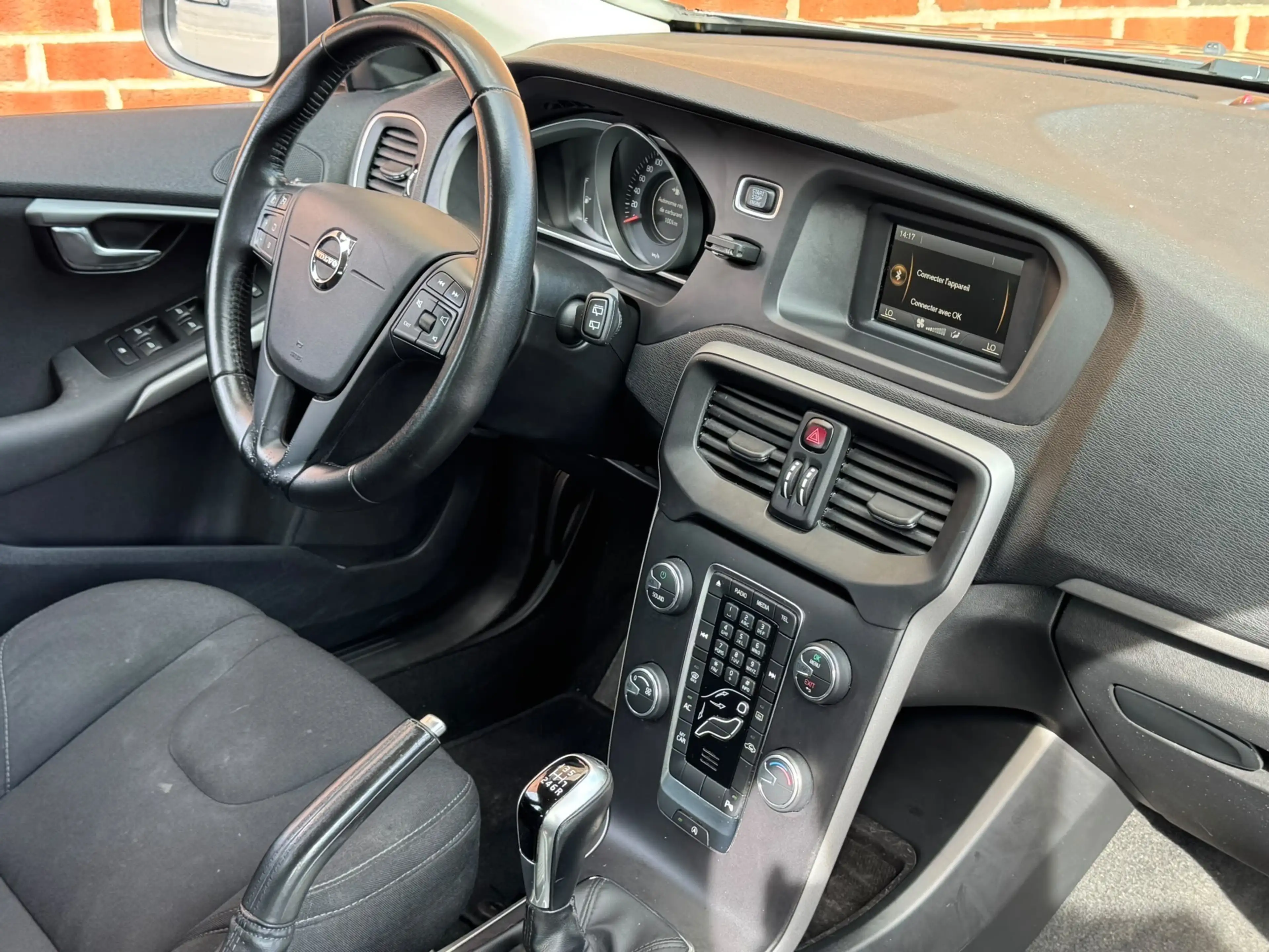Volvo V40 / 1ere PROPRIÉTÉ / — photo 5