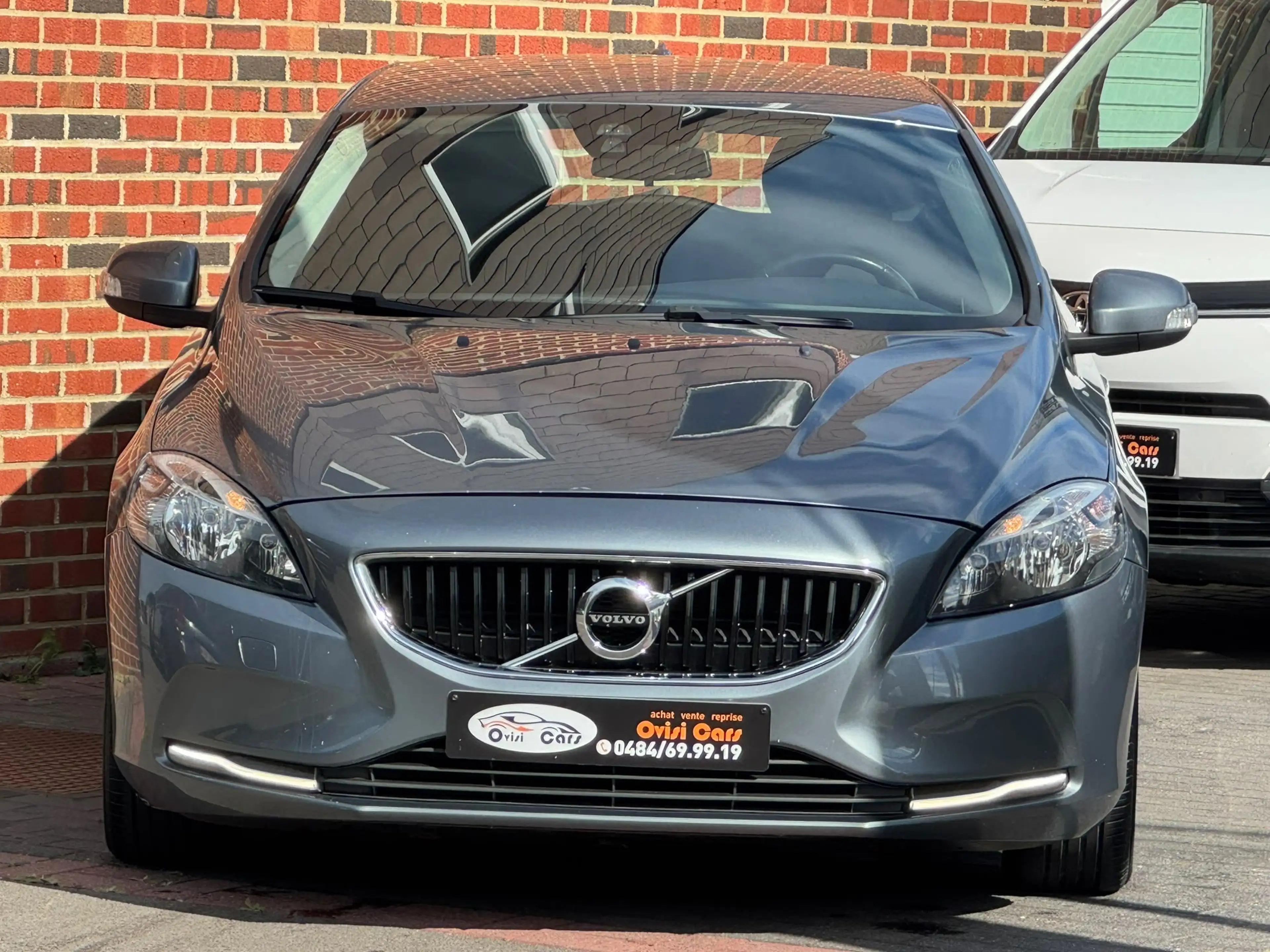 Volvo V40 / 1ere PROPRIÉTÉ / — photo 2