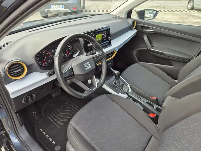 Seat Arona view 6