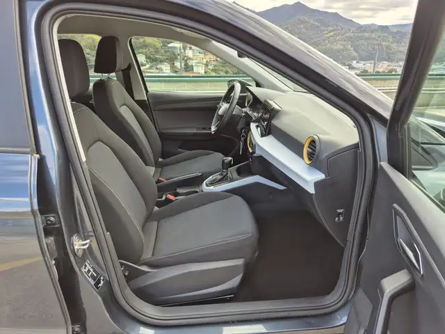 Seat Arona view 9