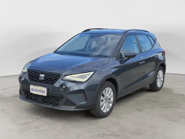 Seat Arona main image