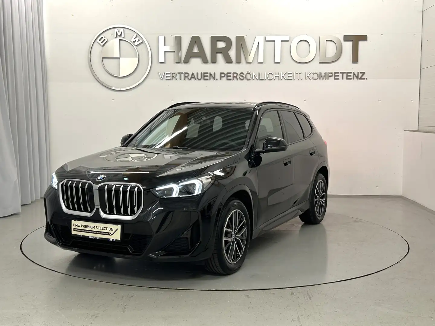 BMW X1 sDrive18i *M-Paket / Premium Paket / AHV* Schwarz - 2
