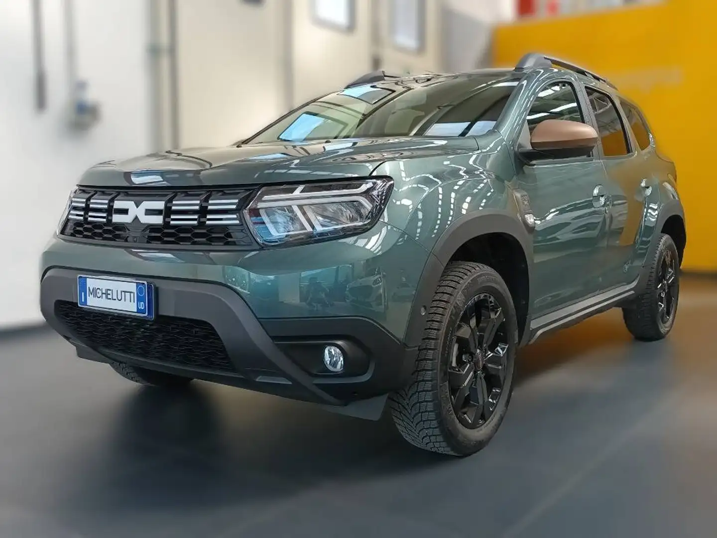 Dacia Duster 1.5 blue dci Extreme 115cv Зелений - 1