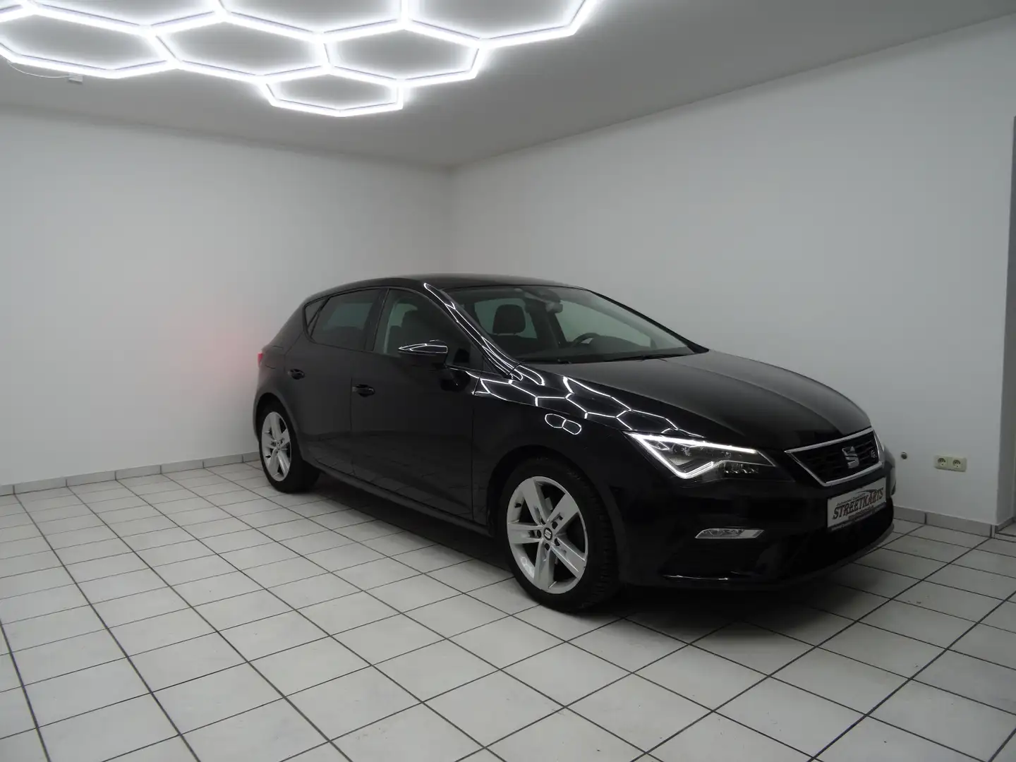 SEAT Leon FR 1.4 LED BC SH Allwetter Klima PDC Schwarz - 1