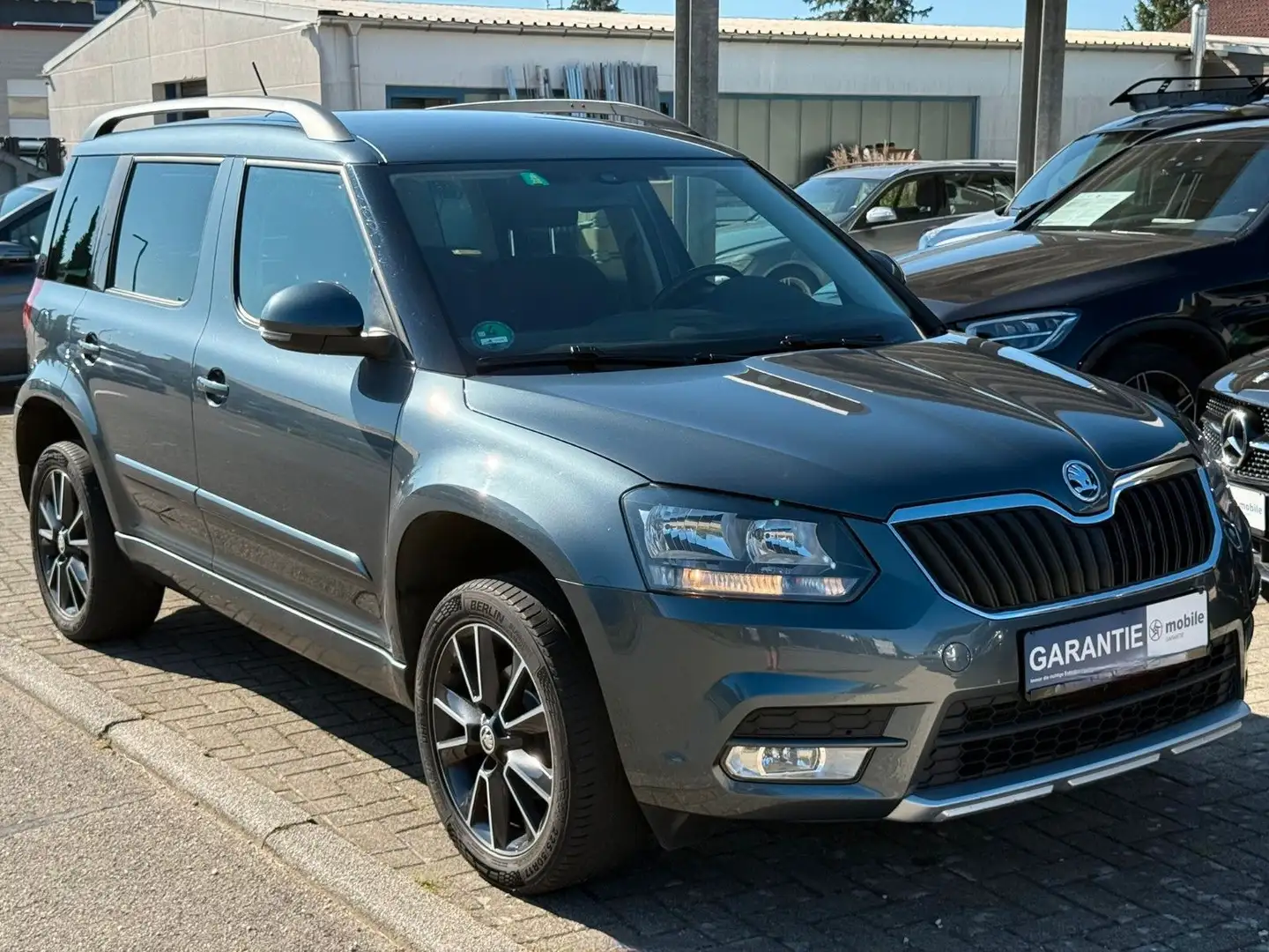 Skoda Yeti Elegance AUTOMATIK|AAHK|PDC Grau - 1