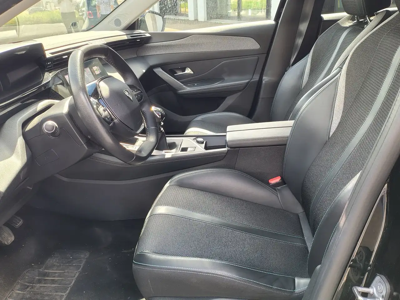 Peugeot 308 Allure 1.2 PureTech 130 SW, миниатюра 23