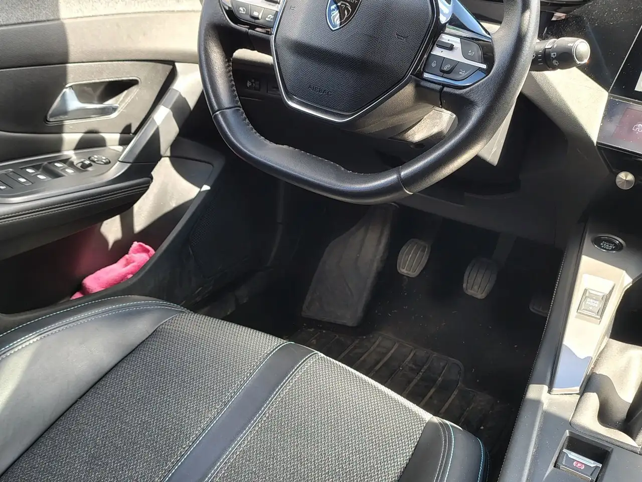 Peugeot 308 Allure 1.2 PureTech 130 SW, миниатюра 21