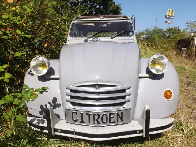 Citroen 2CV - total original und fast perfekt!