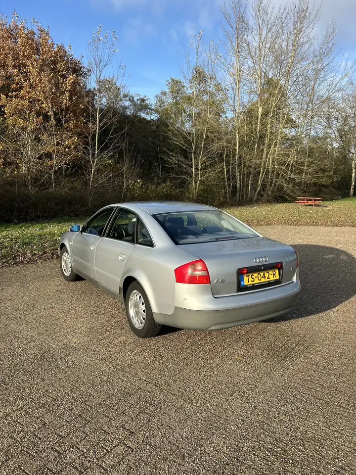 Audi A6 Limousine, 2.4, 5V, 6 Clinder| 5 Deurs | Sedan|, foto 2