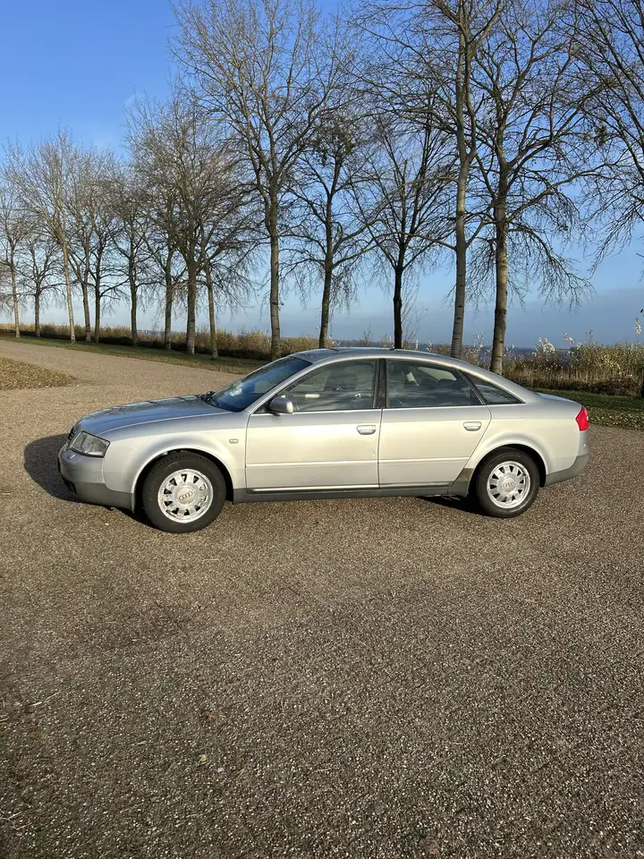 Audi A6 Limousine, 2.4, 5V, 6 Clinder| 5 Deurs | Sedan|, foto 4