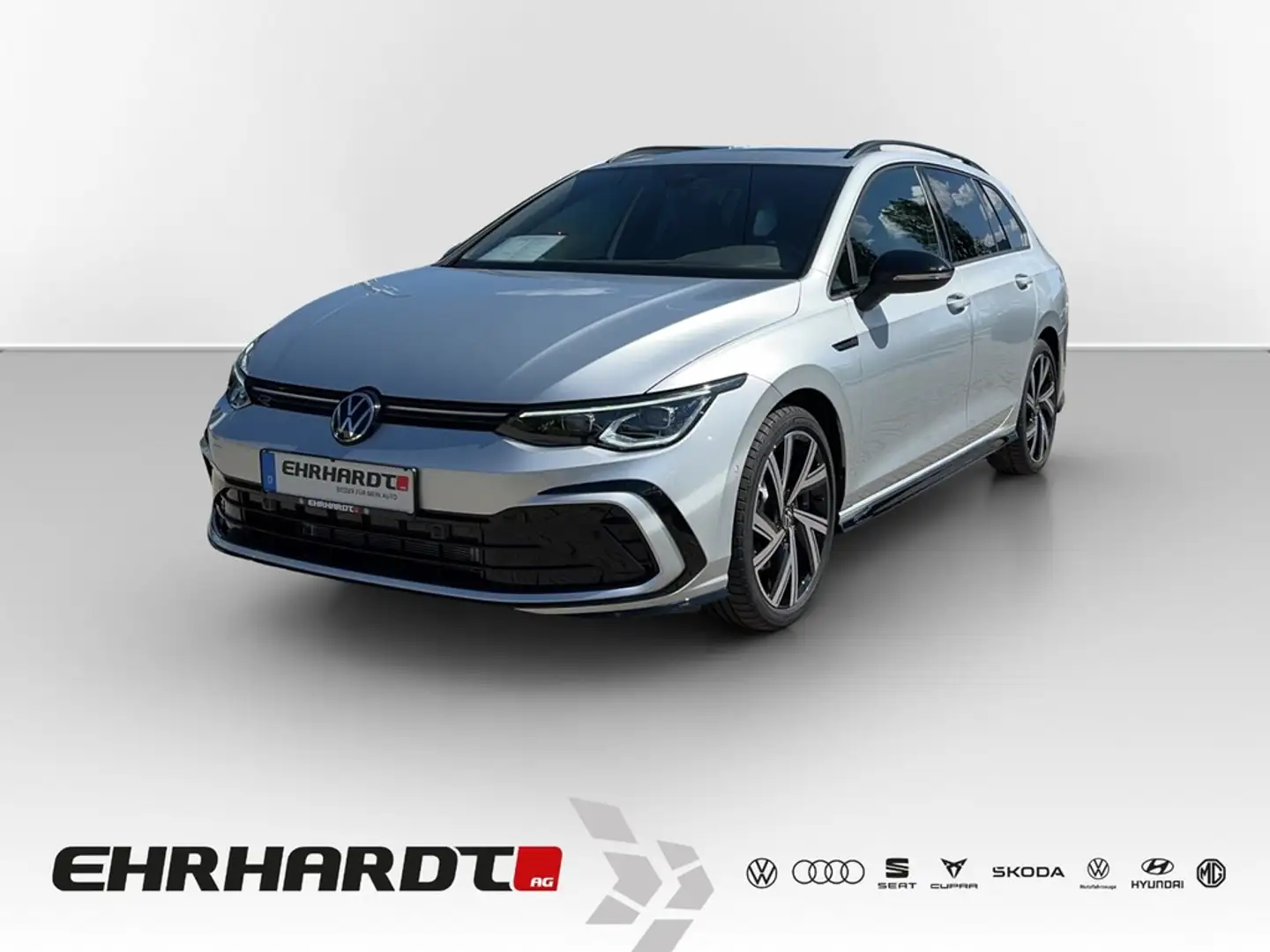 Volkswagen Golf VIII Variant 2.0 TDI DSG R-Line PANO*LED*NAV*SH... Zilver - 1