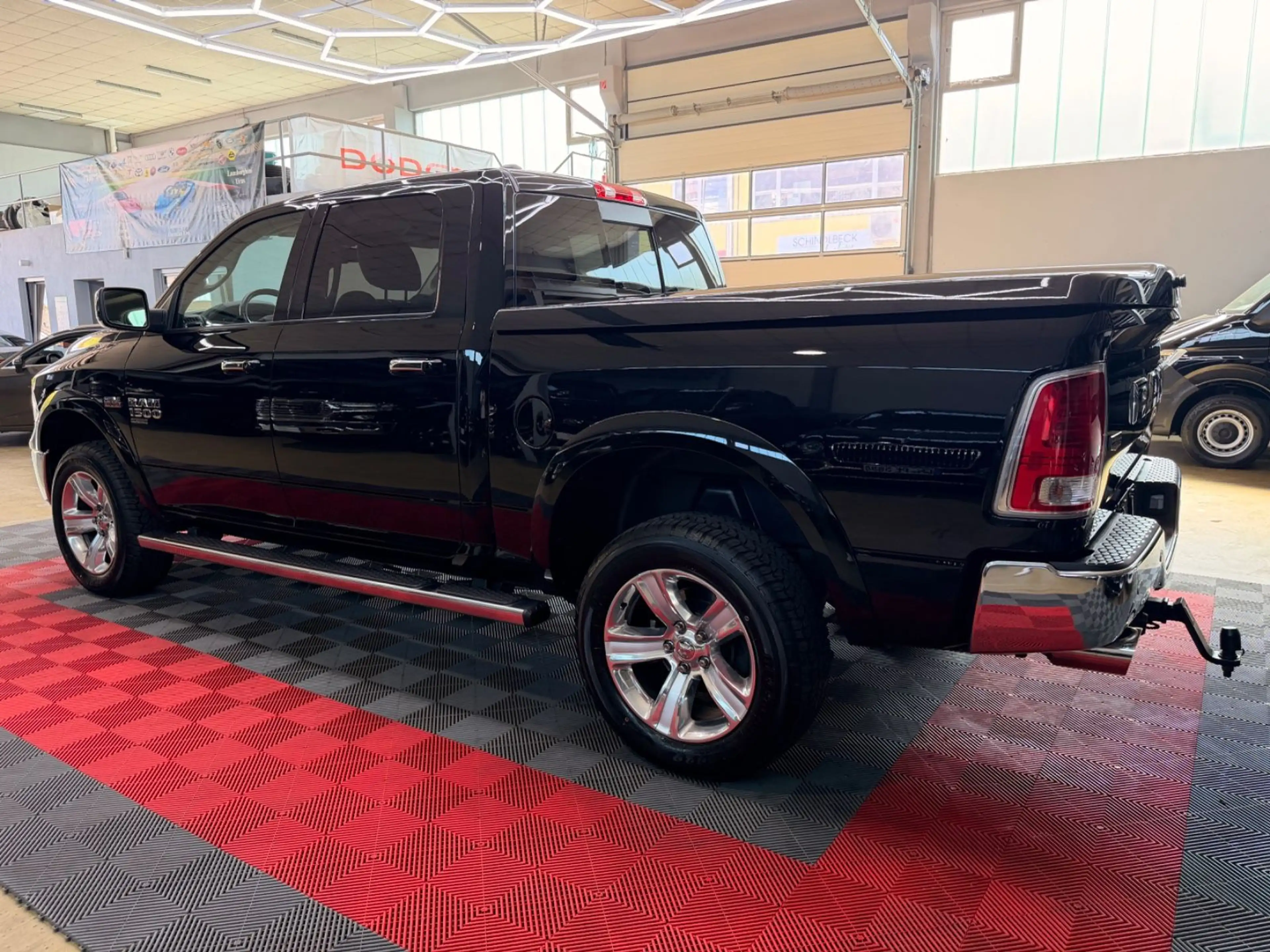 Dodge RAM 1500 5.7 HEMI Laramie 4X4 LPG-Prins Crew Cab — photo 7