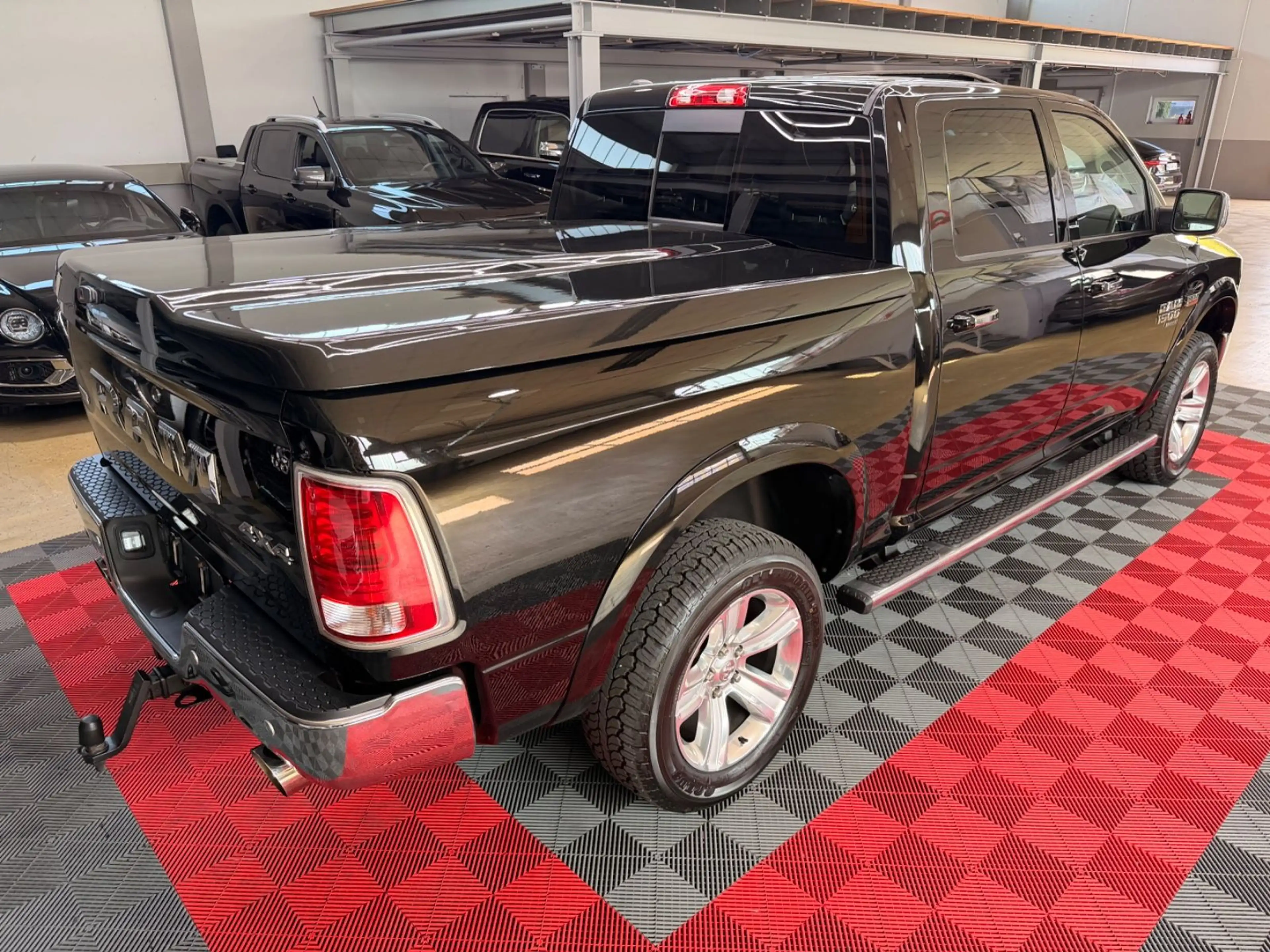 Dodge RAM 1500 5.7 HEMI Laramie 4X4 LPG-Prins Crew Cab — photo 14
