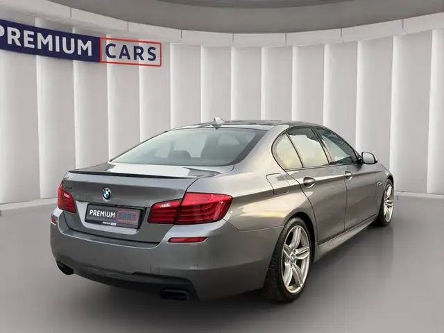 BMW 5 Series view 5