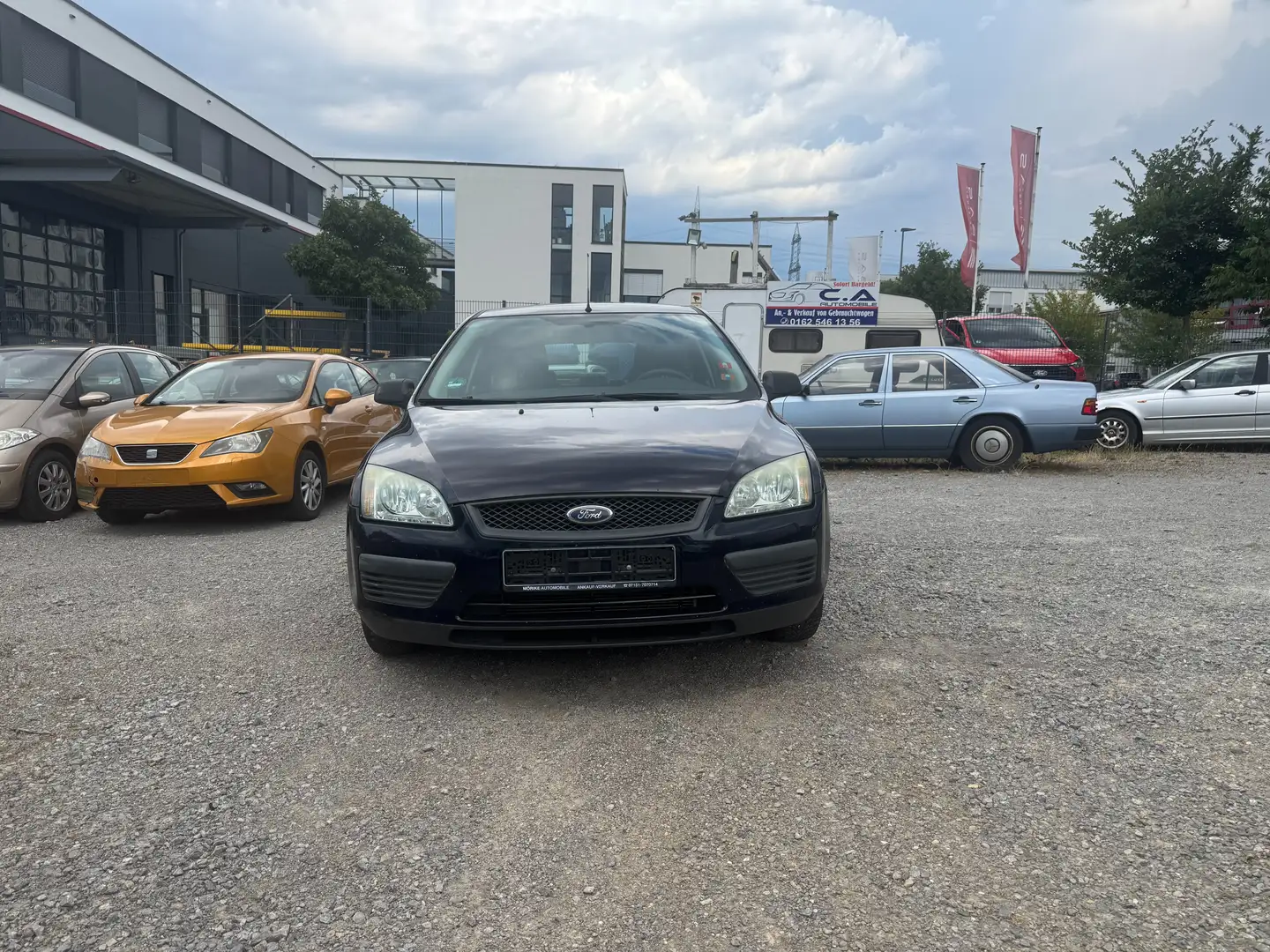 Ford Focus Trend Bleu - 1