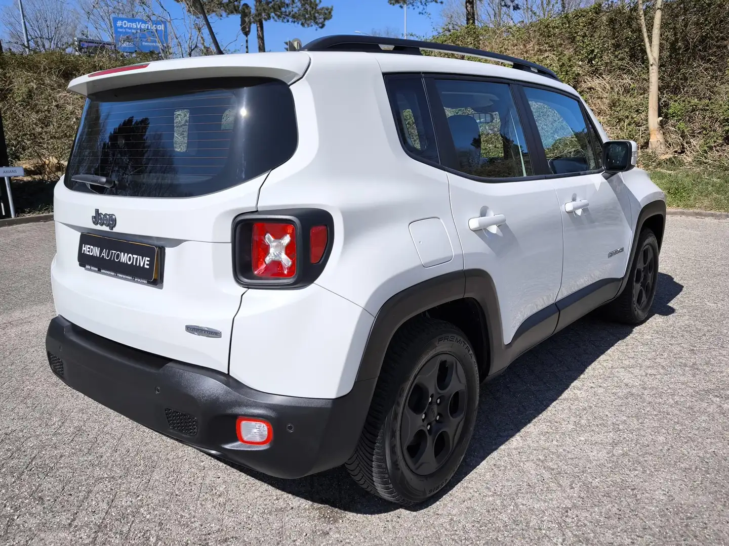 Jeep Renegade 1.4 MultiAir 140PK Night Eagle II Limited | Automa Blanc - 2