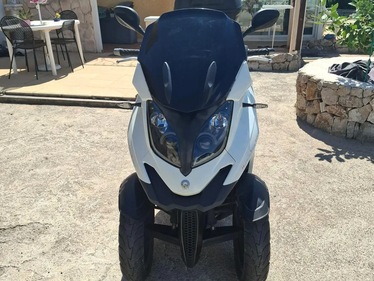 Quadro QV3