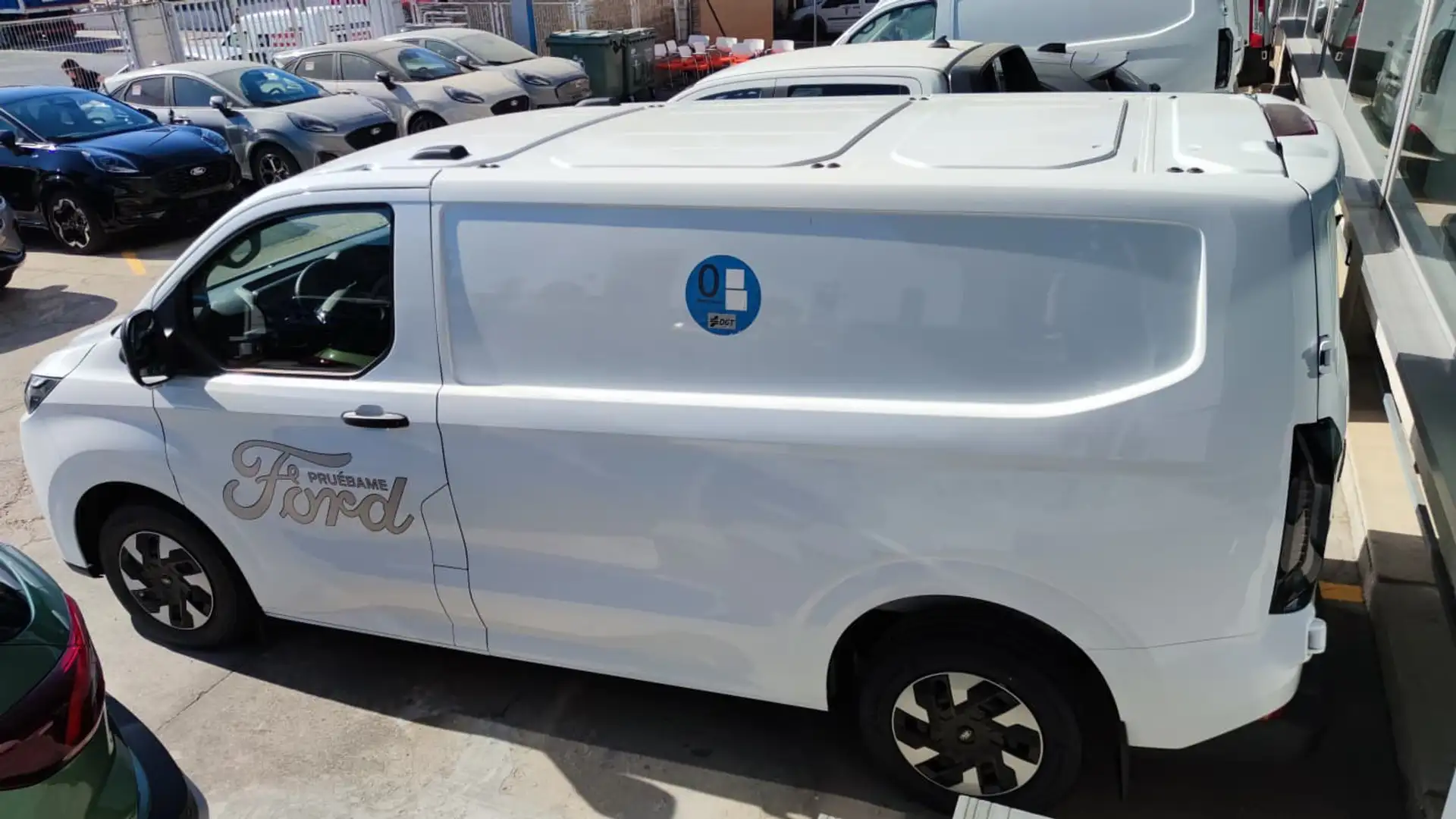 Ford Transit Courier Custom Van 2.5 Duratec PHEV 171kW Blanco - 2