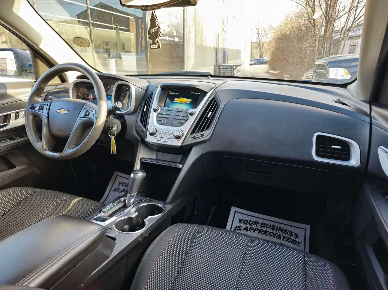 Chevrolet Equinox снимка Chevrolet Equinox