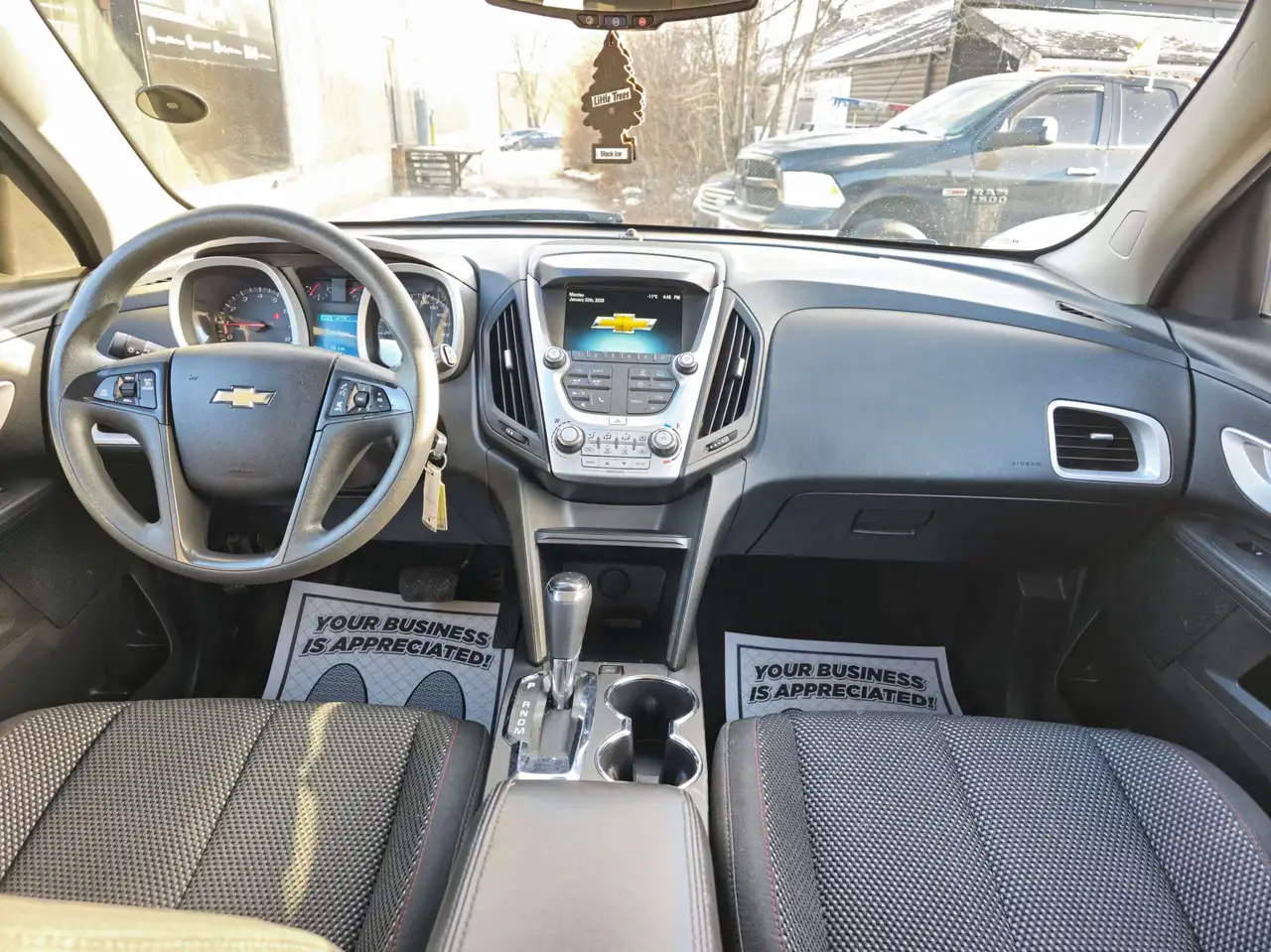 Chevrolet Equinox снимка Chevrolet Equinox