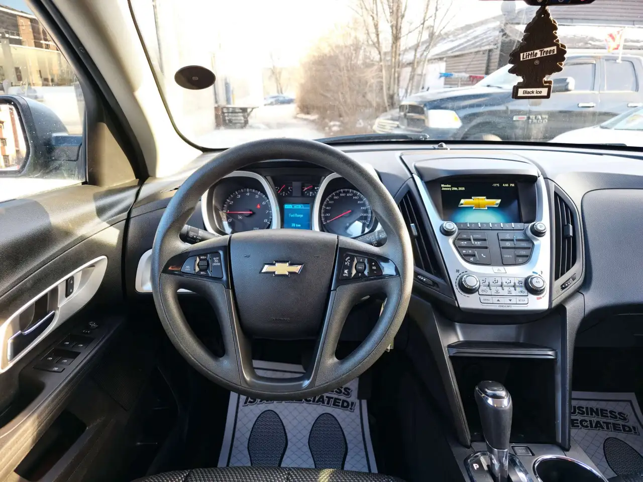 Chevrolet Equinox снимка Chevrolet Equinox
