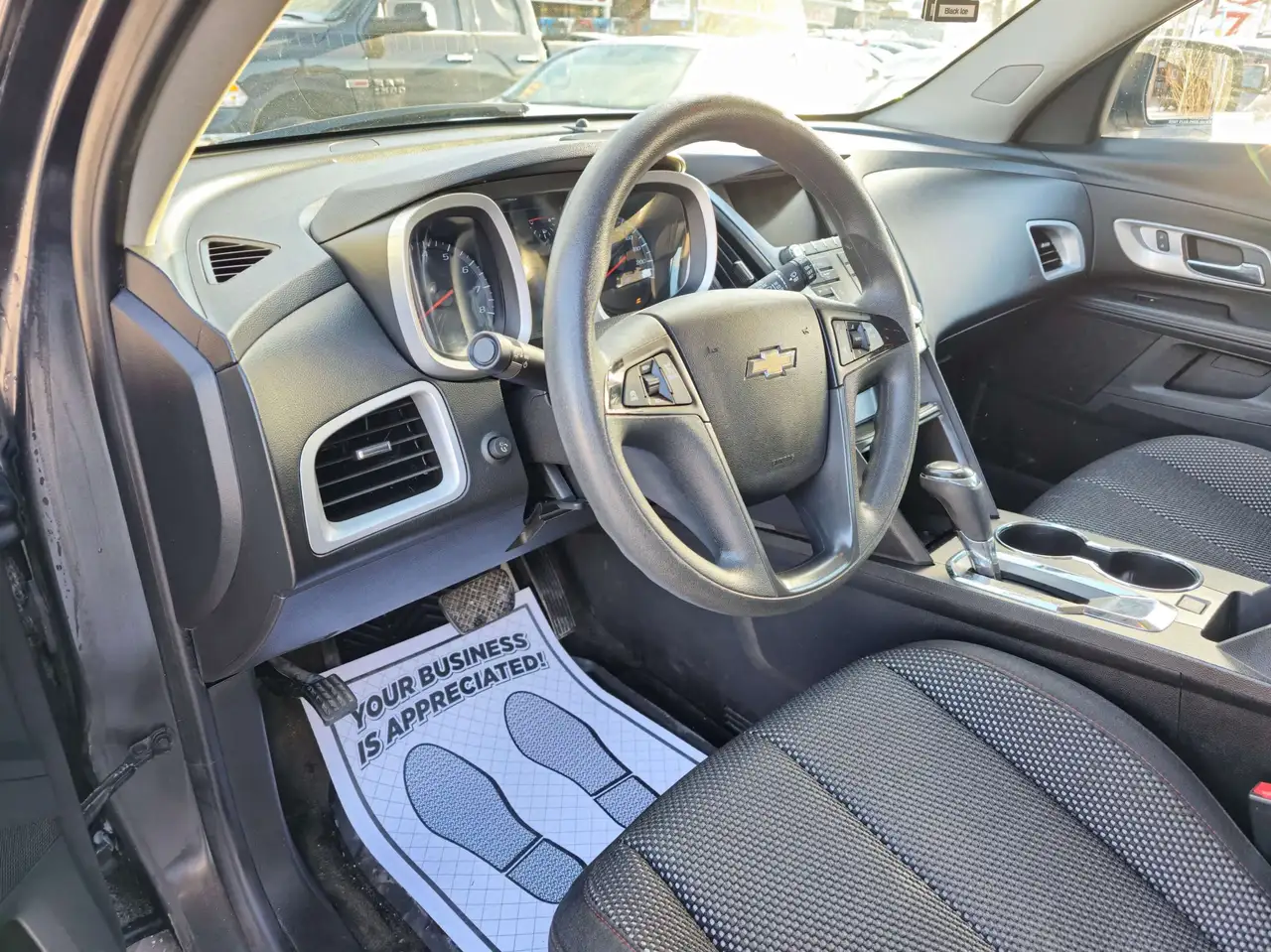 Chevrolet Equinox снимка Chevrolet Equinox