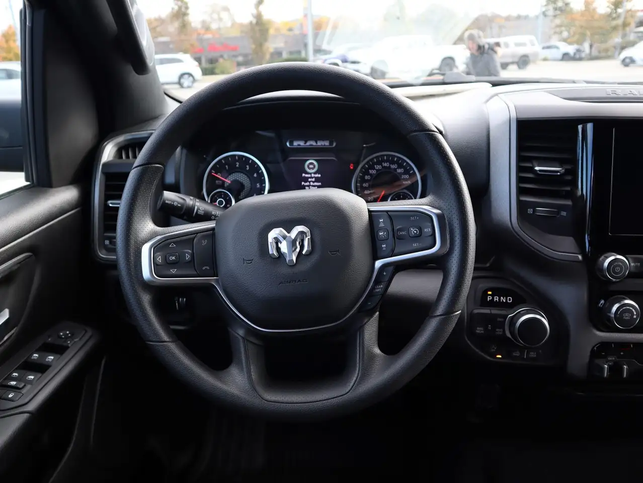 RAM 1500 снимка RAM 1500