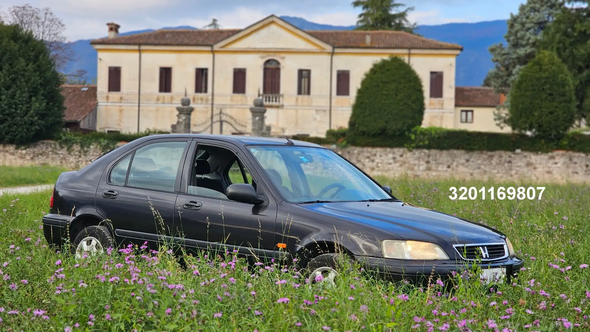 Honda Civic 1.4i S - 1