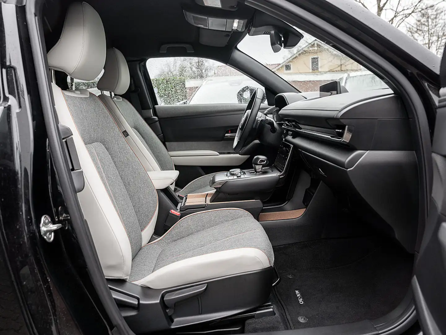 Mazda MX-30 Advantage Siyah - 2