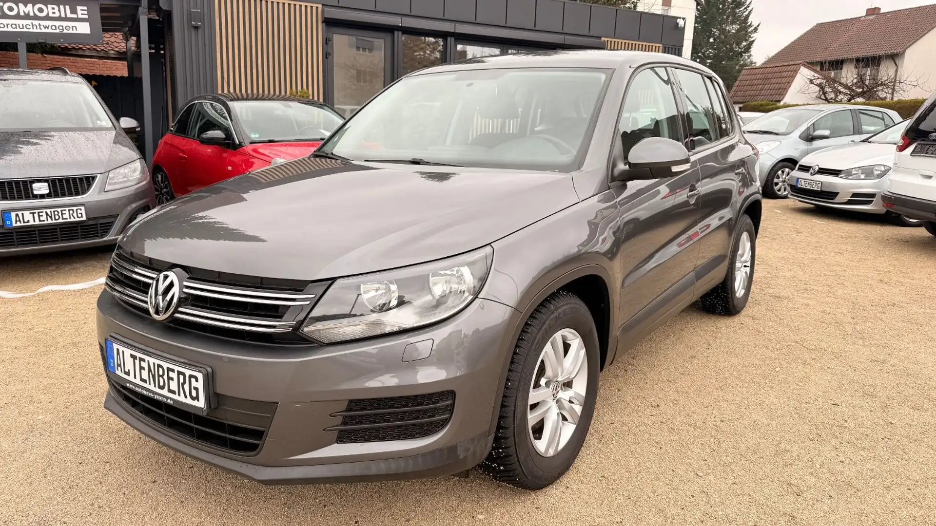 Volkswagen Tiguan & Fun BMT,Navi,TÜV bis 05.27 Grau - 1