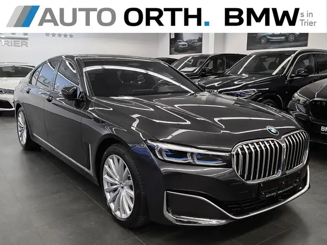 BMW 750 i xDrive NAPPA ST-HZ MASSAGE GLAS-SD ACC 360°