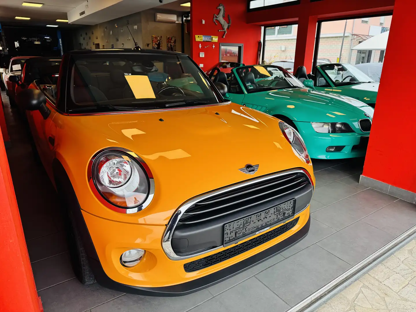 MINI One Cabrio 1.2 NEOPATENTATI Oranje - 2