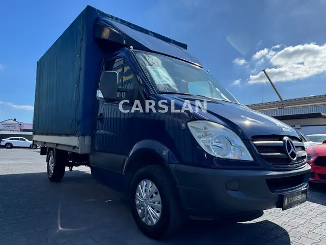 Mercedes-Benz Sprinter view 5