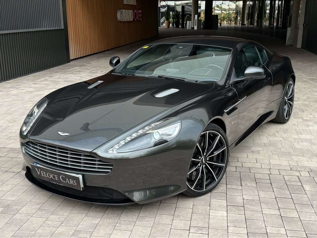 Aston Martin DB9 Coupé - foto 1