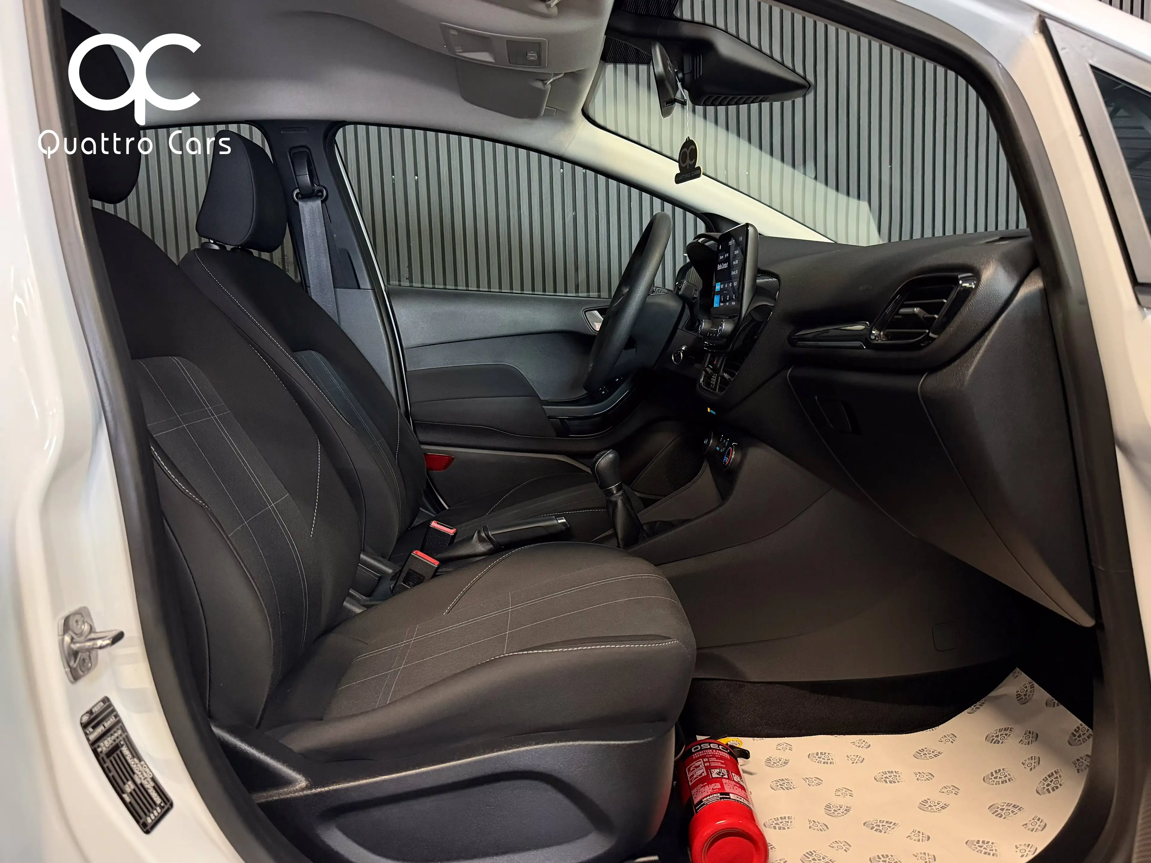 Ford Fiesta 1.1i * CAR PLAY * CLIM * 1ERE MAIN * CAPTEURS ARR — photo 13