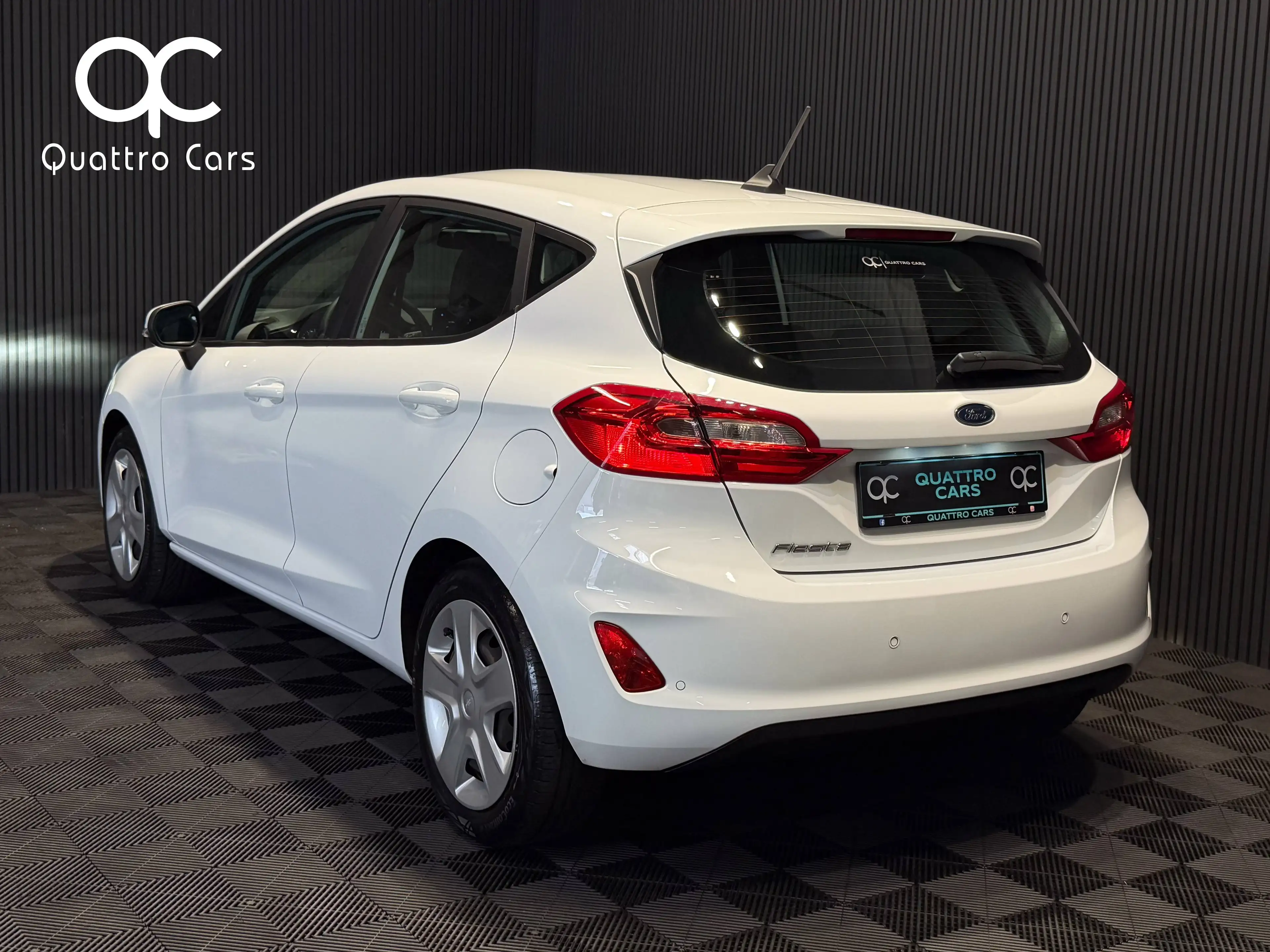Ford Fiesta 1.1i * CAR PLAY * CLIM * 1ERE MAIN * CAPTEURS ARR — photo 6